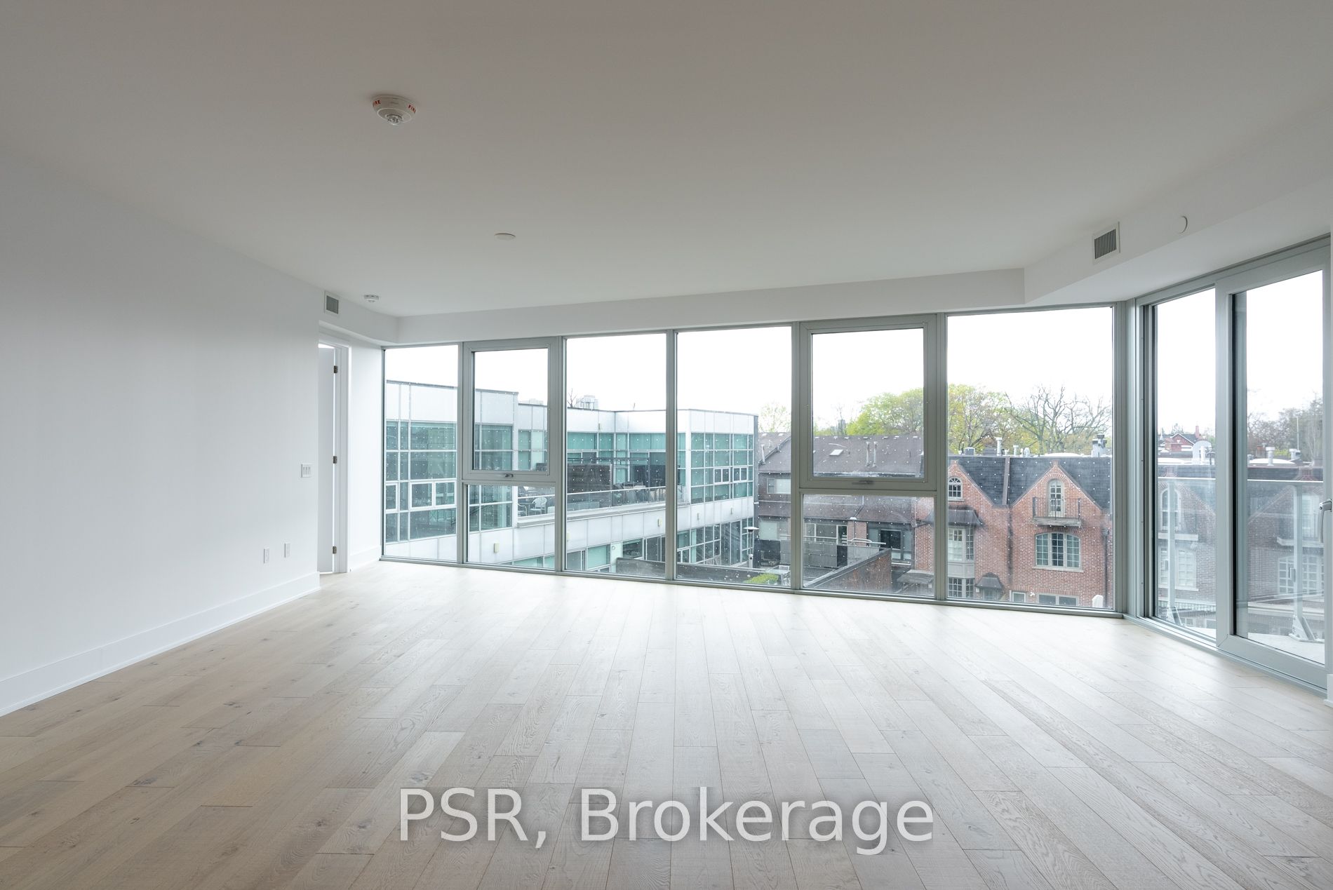 346 Davenport Rd Unit: 304