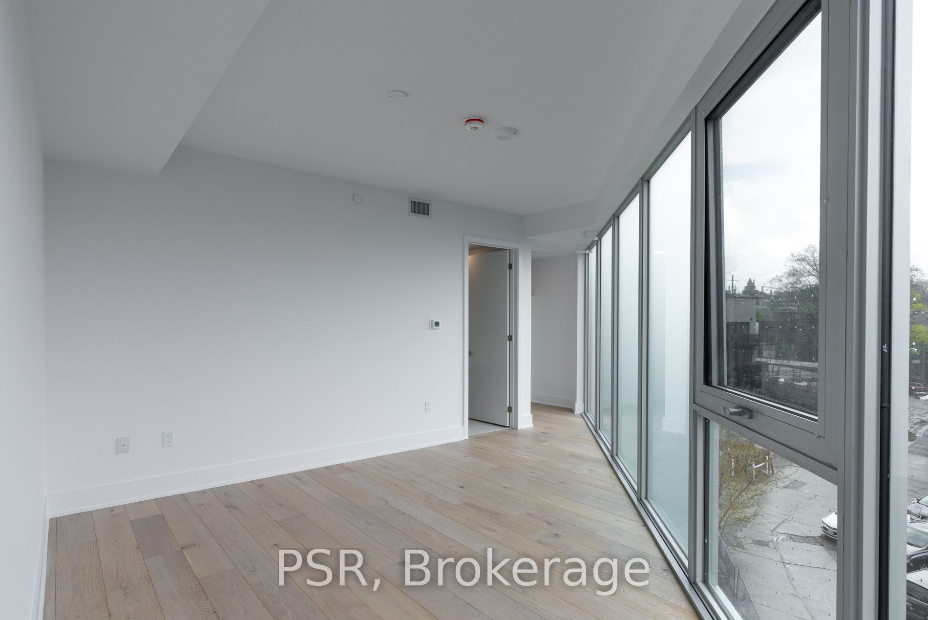 346 Davenport Rd Unit: 304