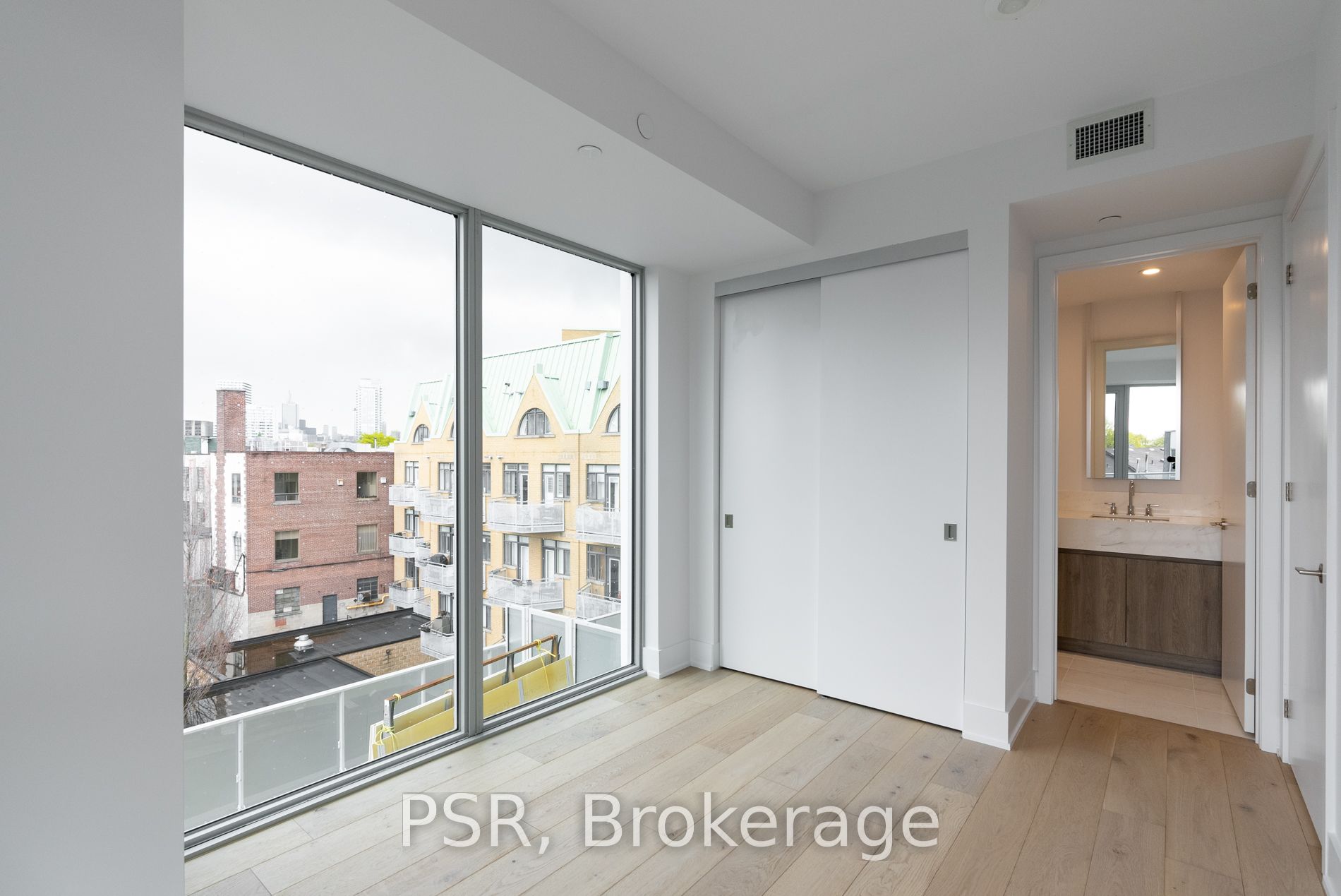 346 Davenport Rd Unit: 304