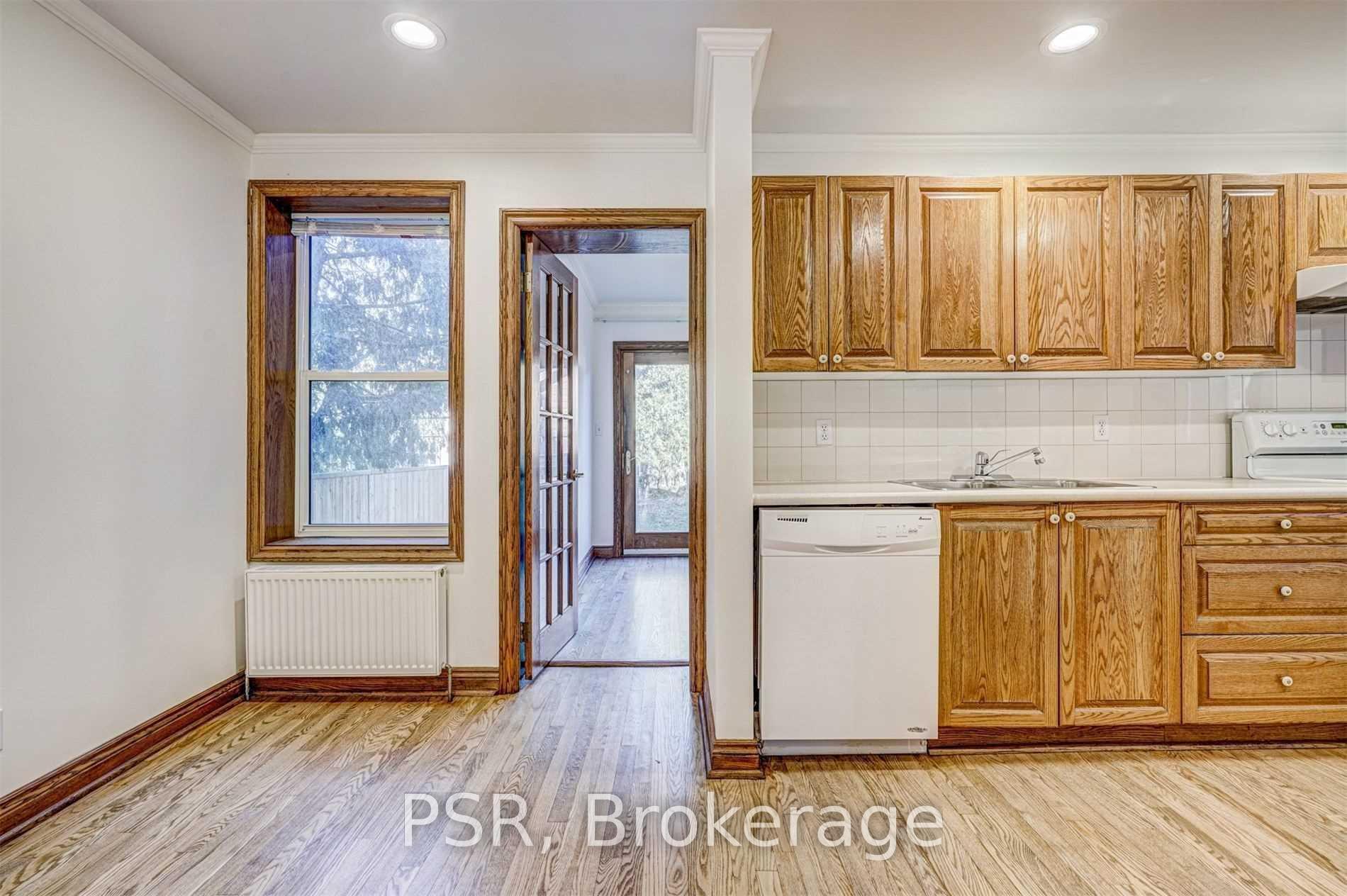 98 Roselawn Avenue, Toronto