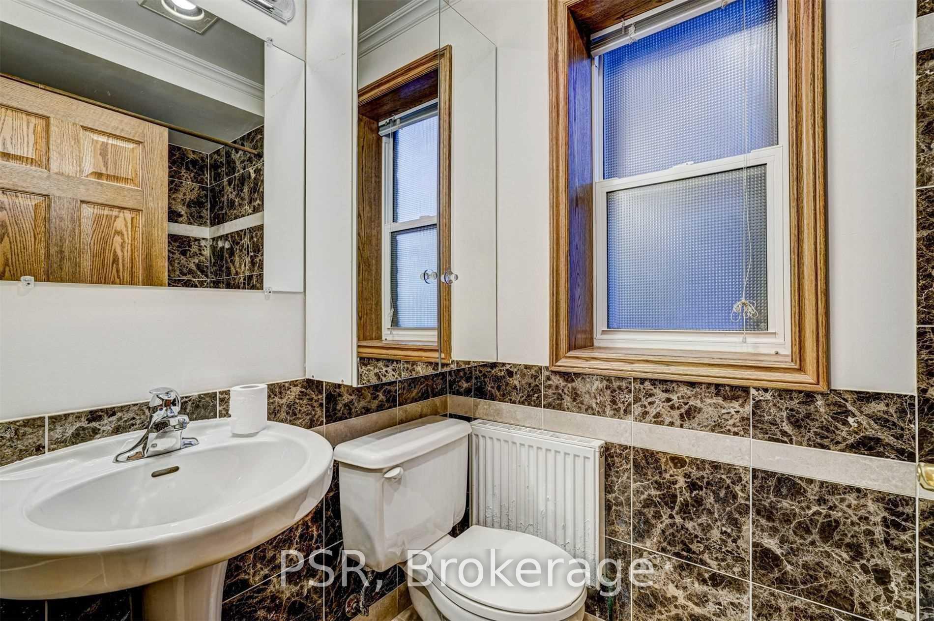 98 Roselawn Avenue, Toronto