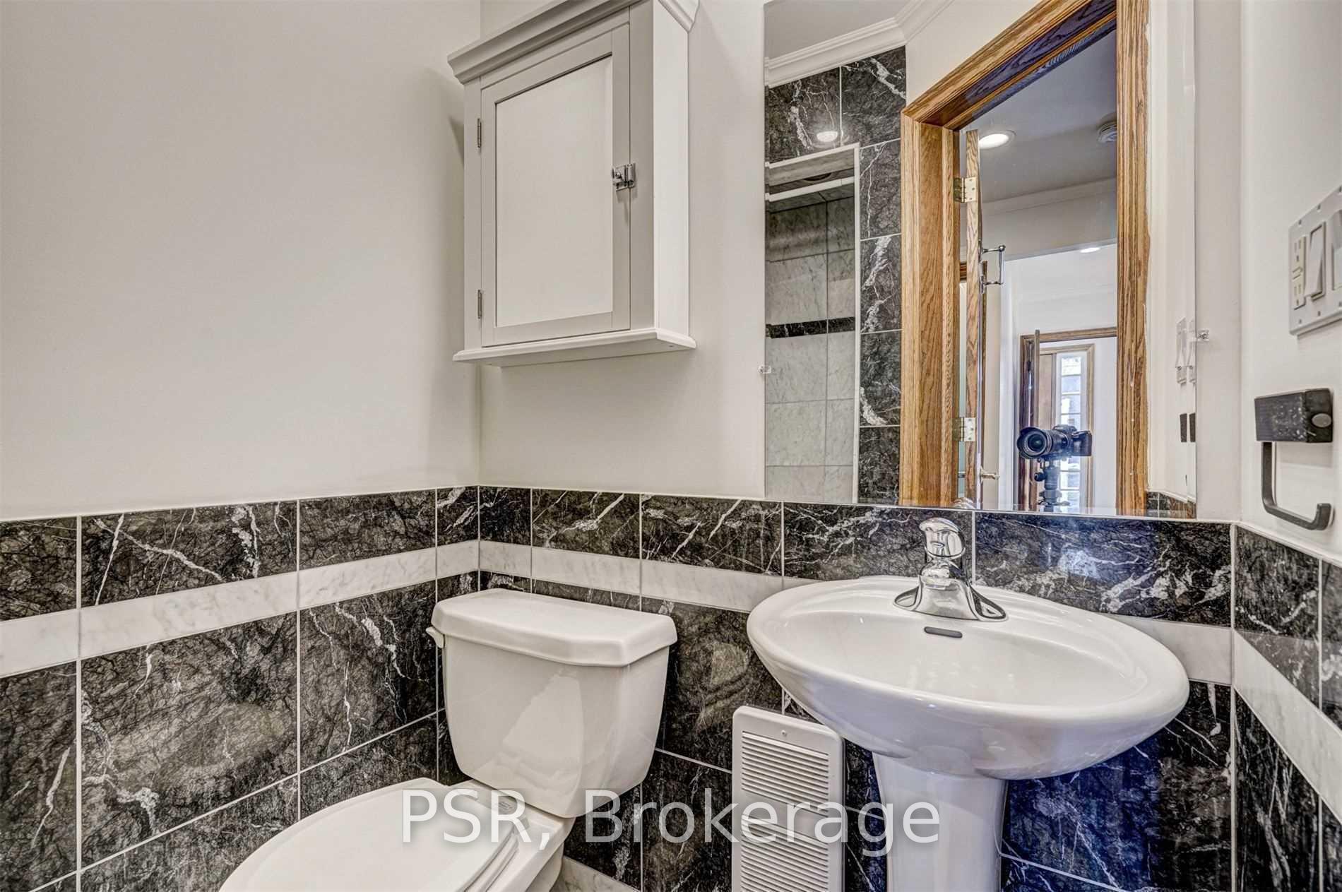 98 Roselawn Avenue, Toronto
