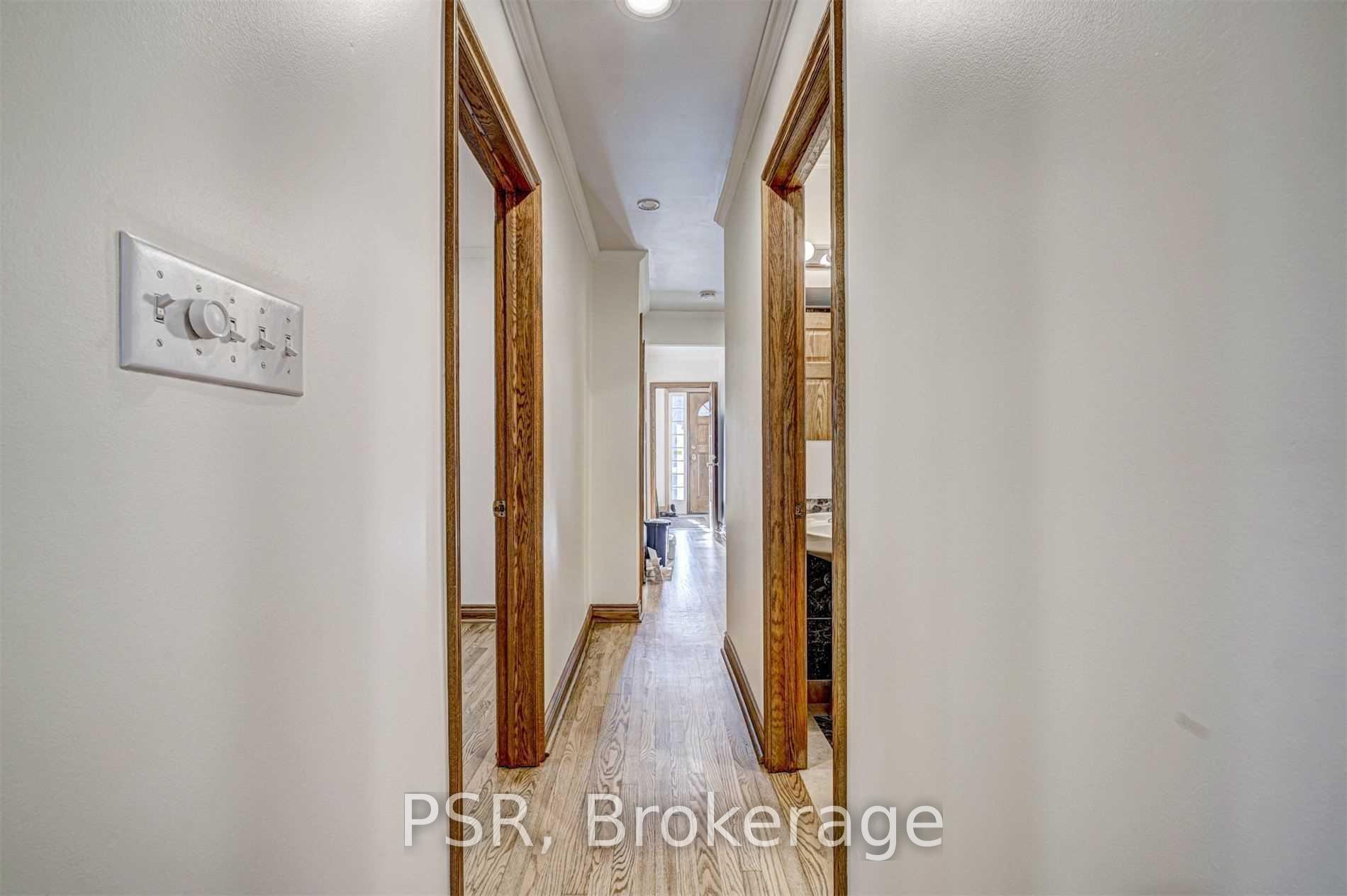 98 Roselawn Avenue, Toronto